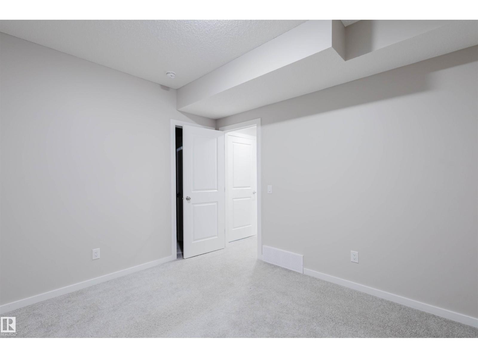 8149 226A ST NW - 44