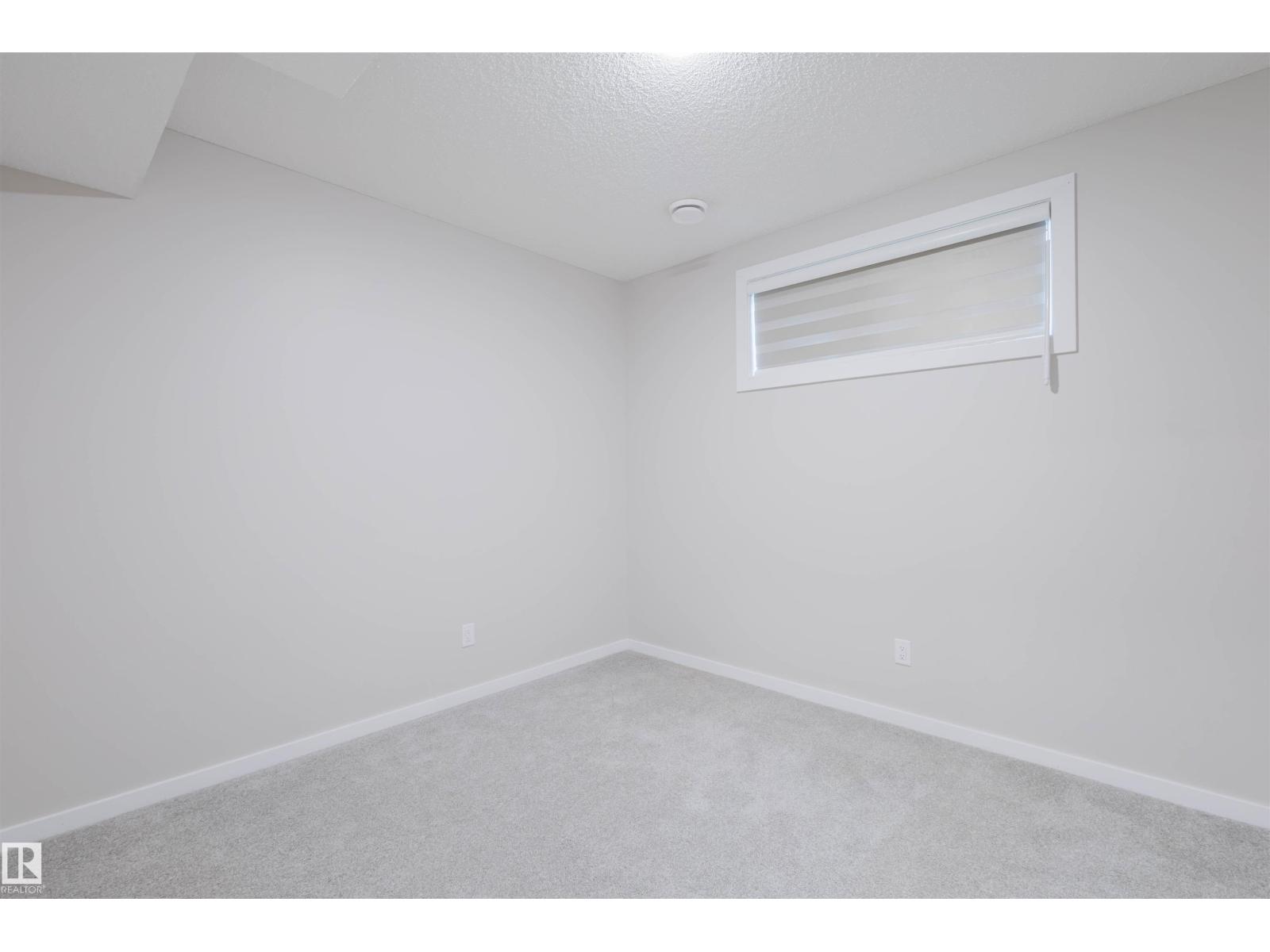 8149 226A ST NW - 43
