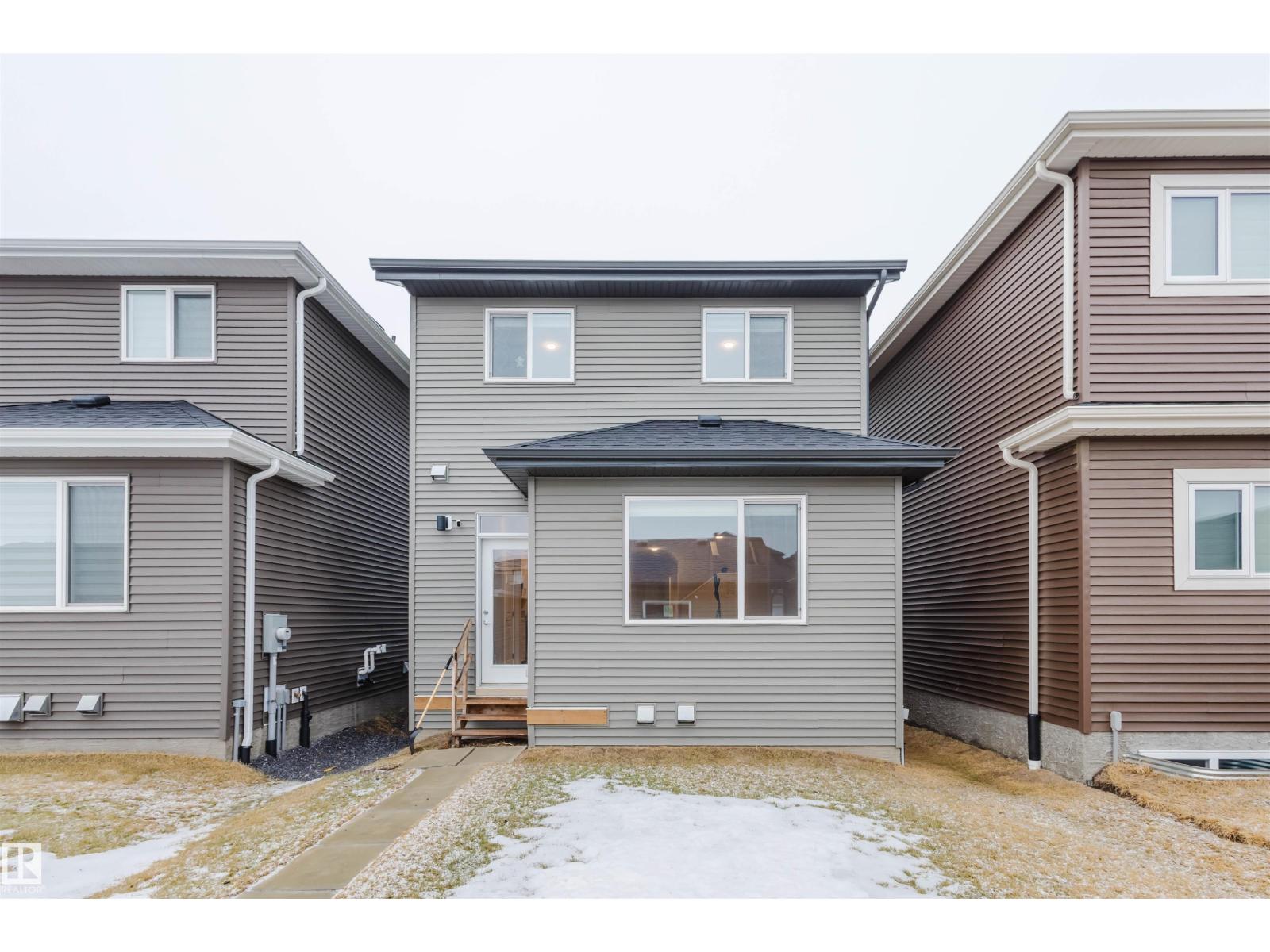 8149 226A ST NW - 47