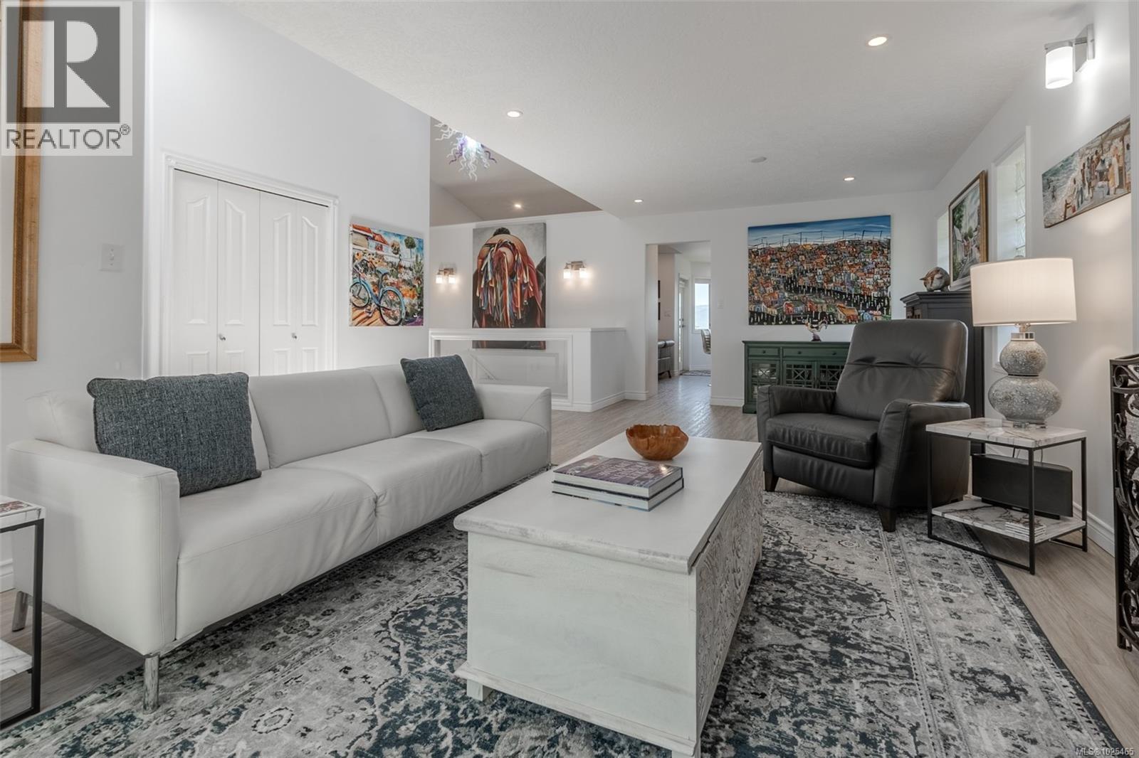 6039 CHIPPEWA RD - 10