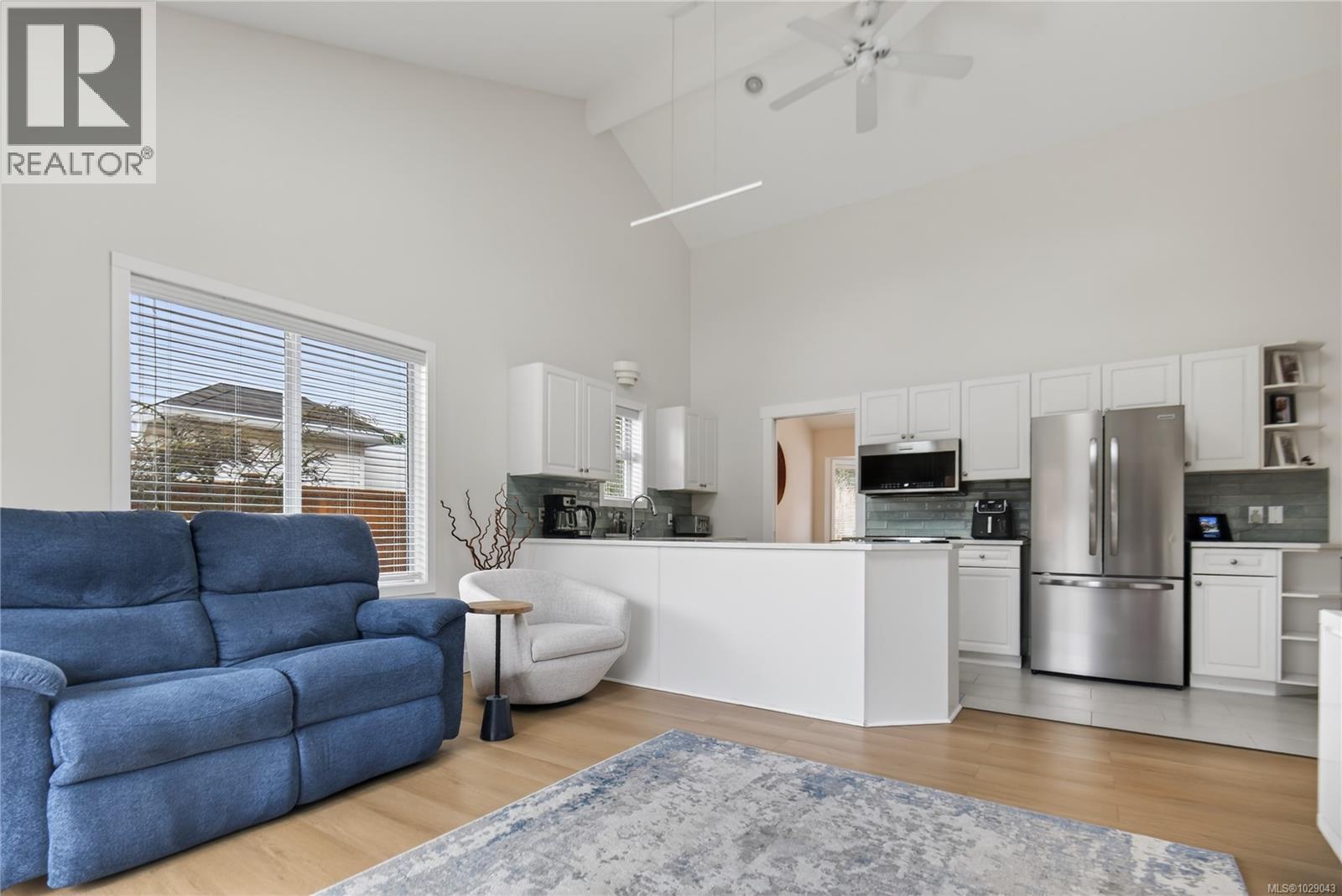 881 THERRES CRES - 11