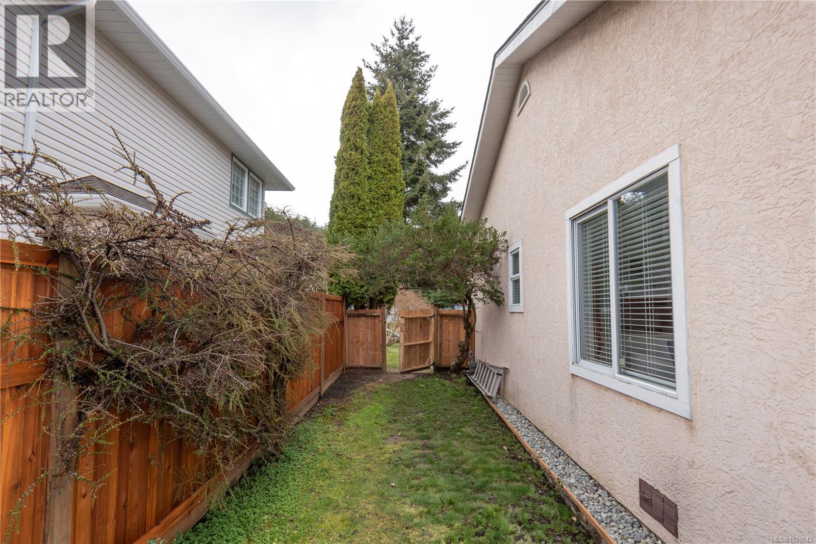 881 THERRES CRES - 29