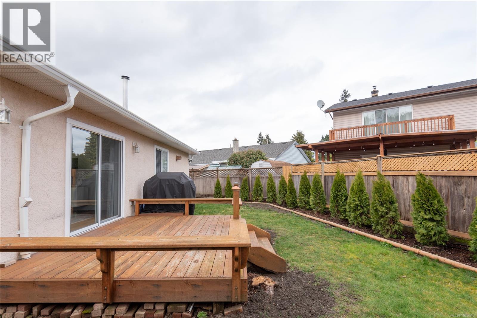 881 THERRES CRES - 30