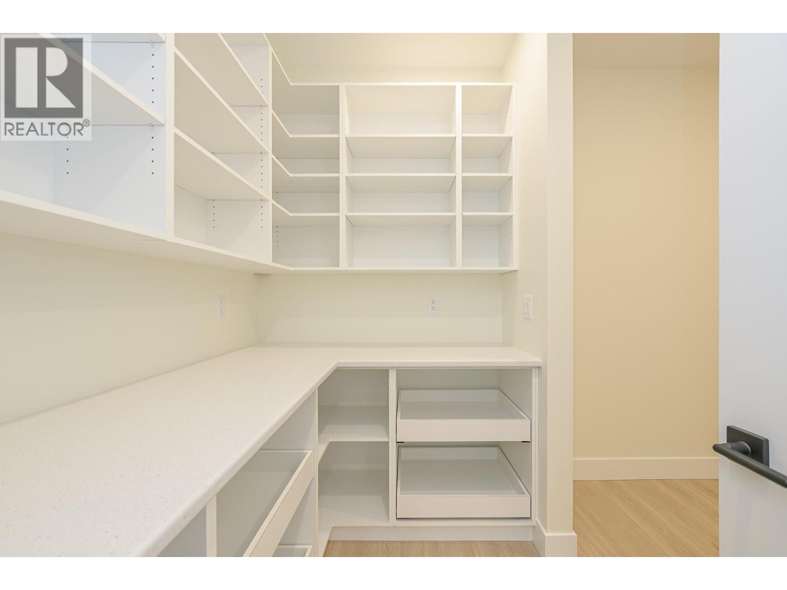 2504 Fox Glen Way Lot# 11 - 33