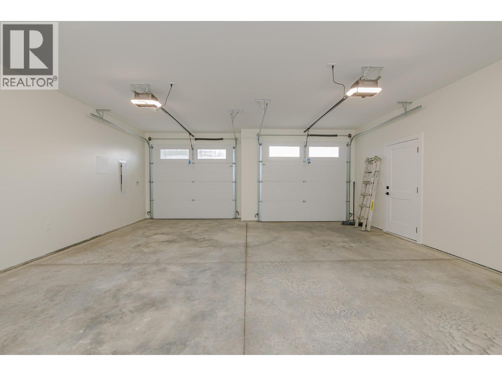 2504 Fox Glen Way Lot# 11 - 64