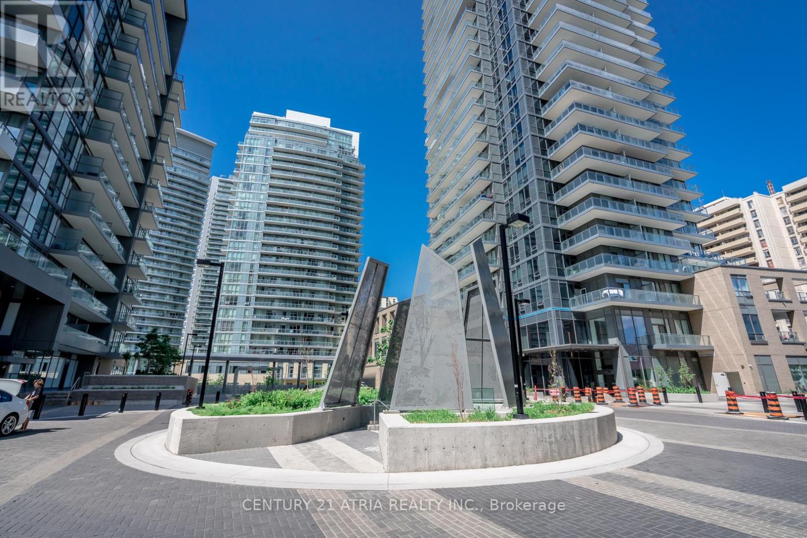 Listing photo of 2304 - 50 FOREST MANOR ROAD