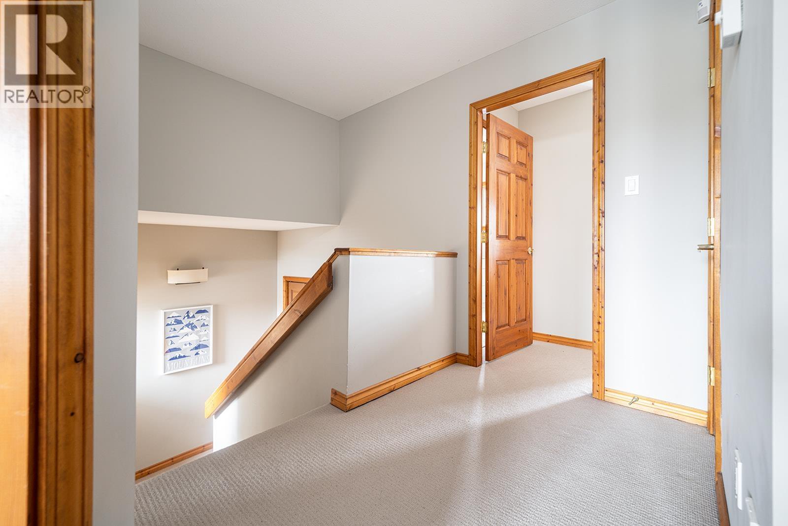 18 8030 NICKLAUS NORTH BOULEVARD, Whistler