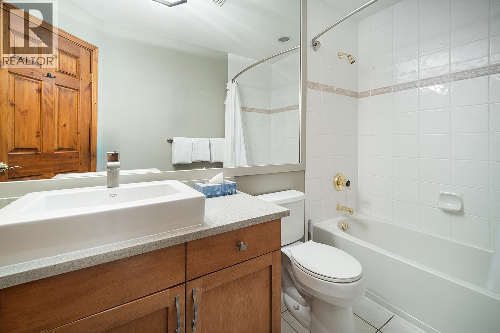 18 8030 NICKLAUS NORTH BOULEVARD, Whistler