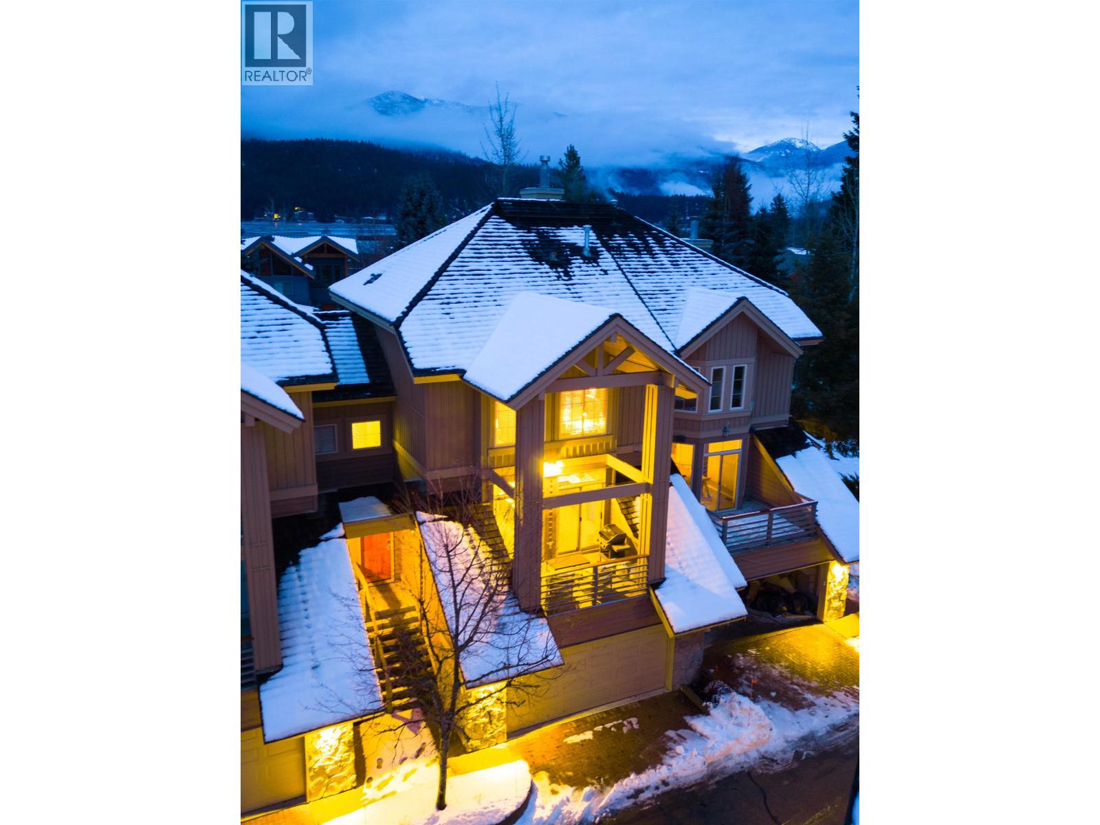18 8030 NICKLAUS NORTH BOULEVARD, Whistler