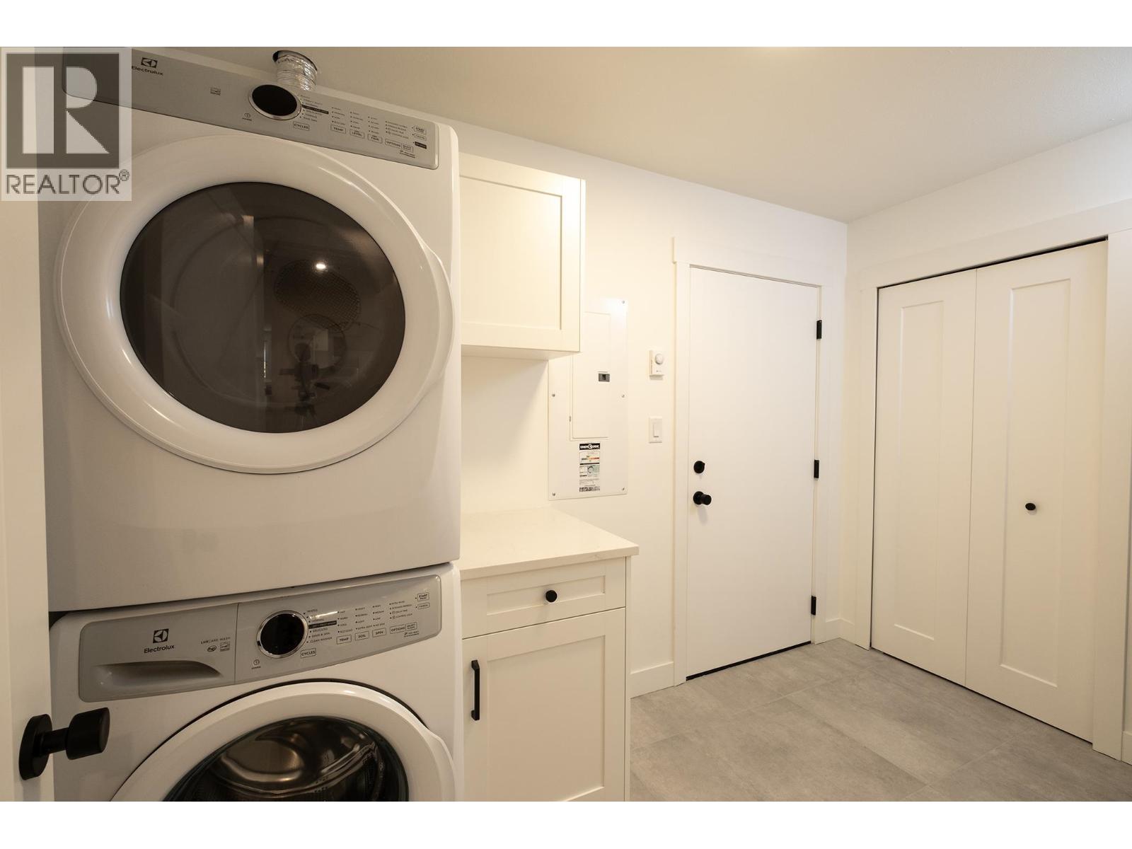 1078 CELIA CRESCENT, Gibsons