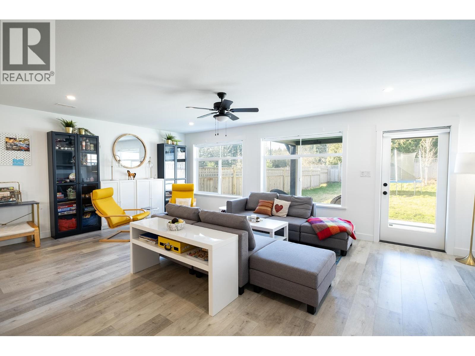 1078 CELIA CRESCENT, Gibsons