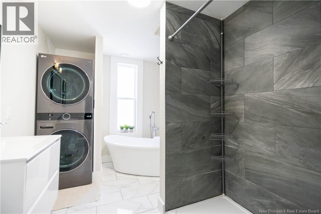 208-210 KING ST EAST - 20