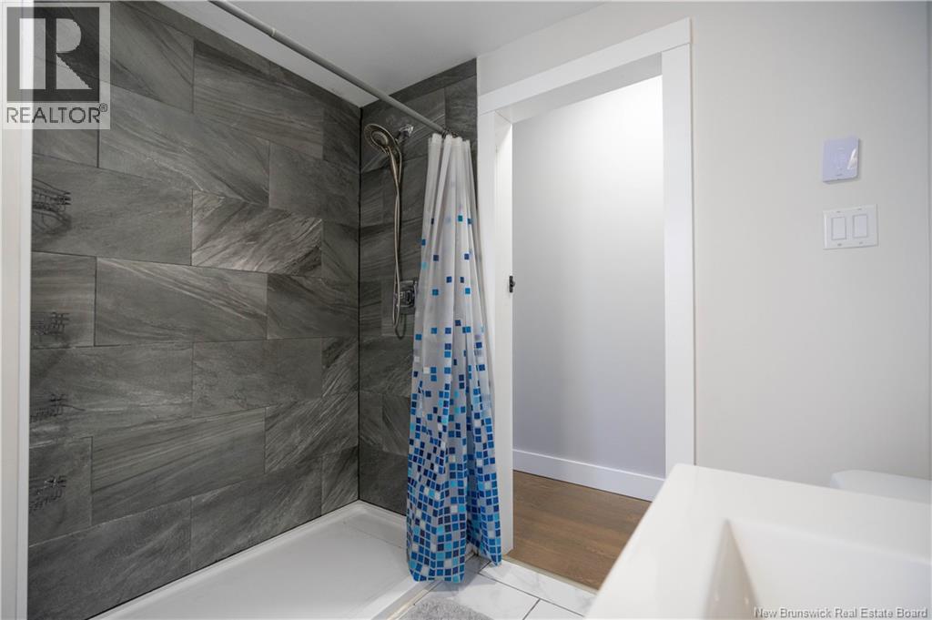 208-210 KING ST EAST - 21