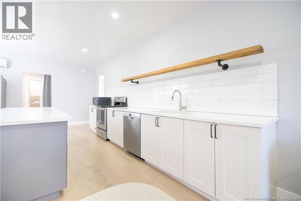 208-210 KING ST EAST - 27