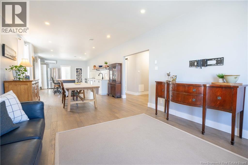 208-210 KING ST EAST - 6