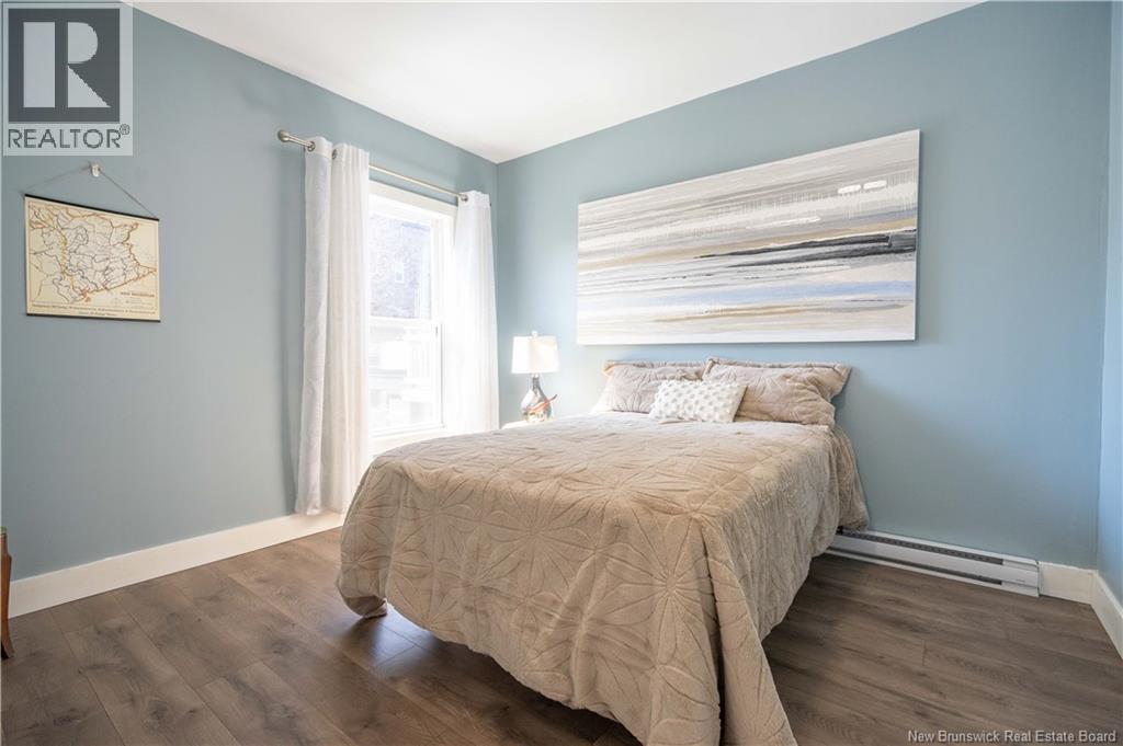 208-210 KING ST EAST - 14