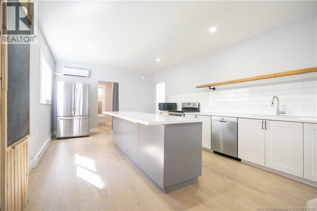 208-210 KING ST EAST - 28