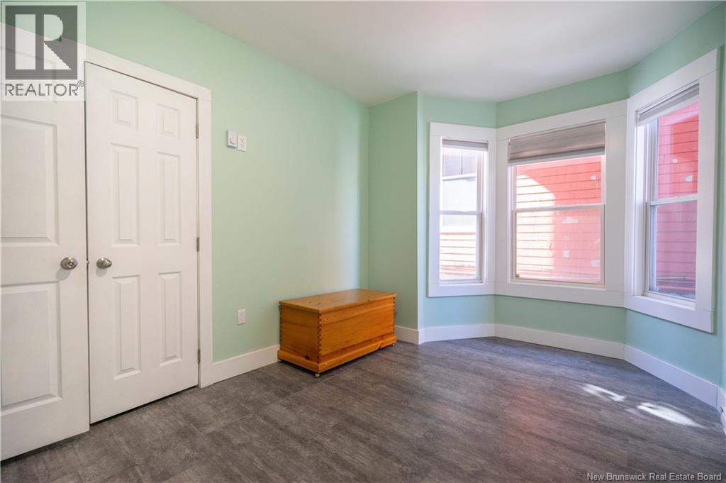 208-210 KING ST EAST - 36