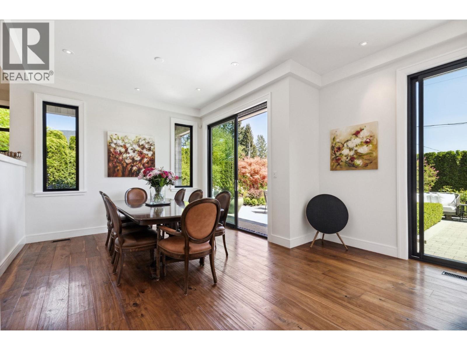 939 FRIAR CRESCENT, North Vancouver