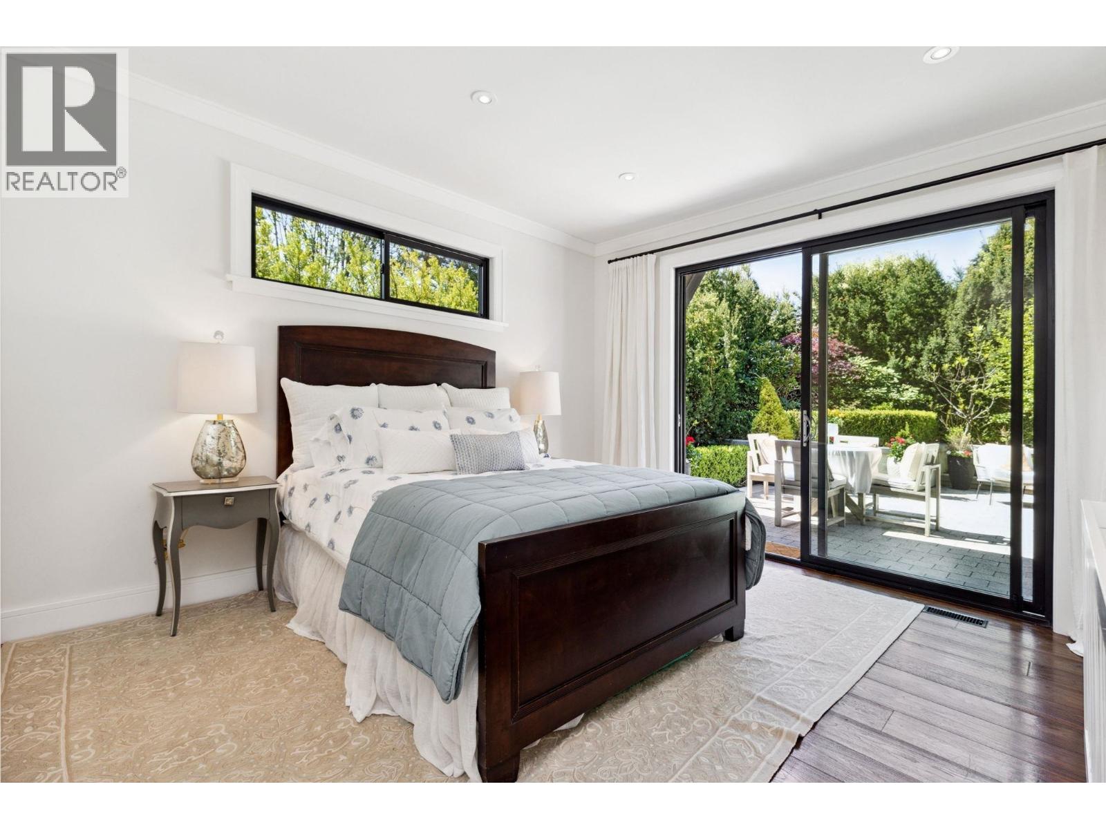 939 FRIAR CRESCENT, North Vancouver