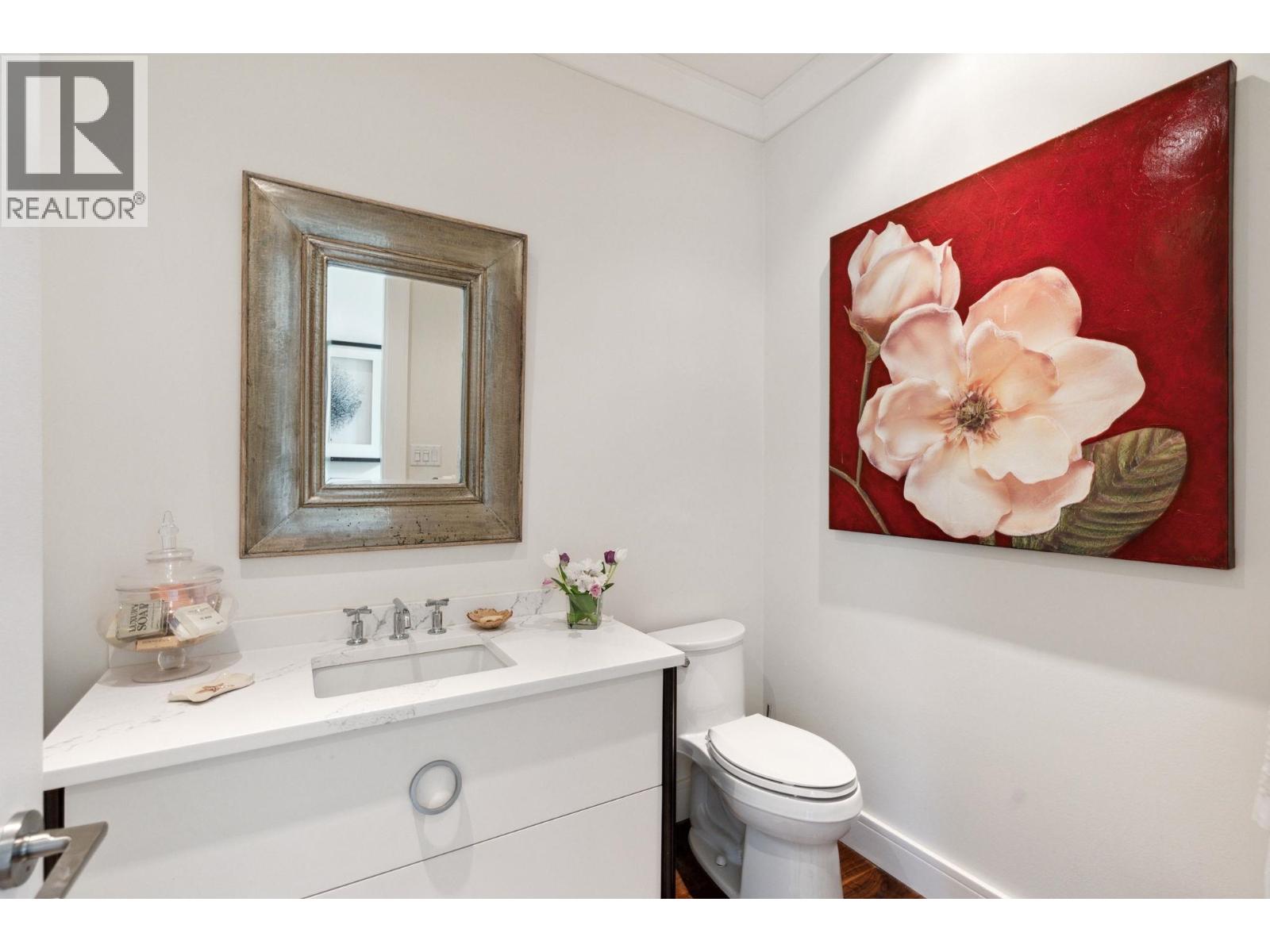 939 FRIAR CRESCENT, North Vancouver