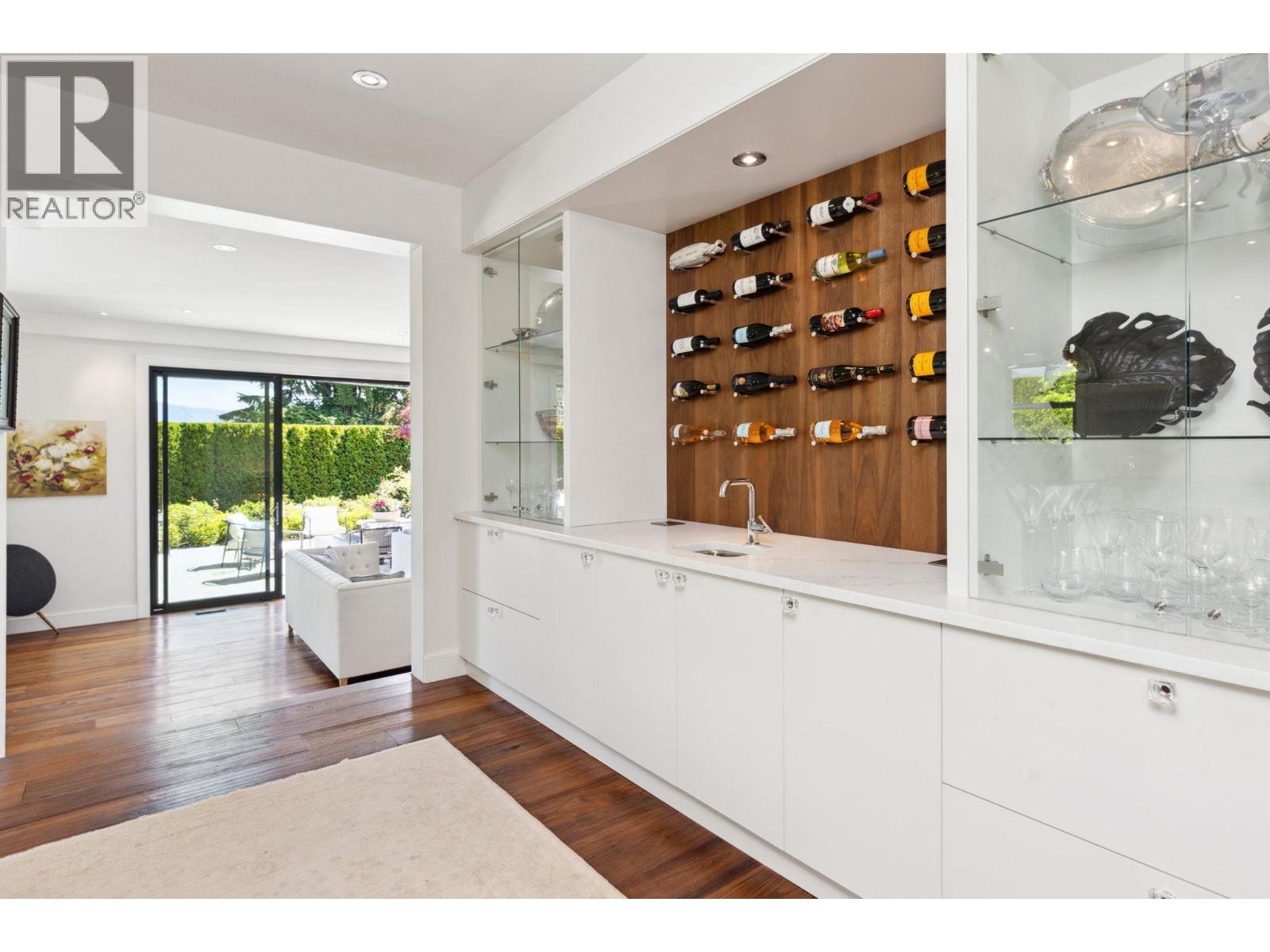 939 FRIAR CRESCENT, North Vancouver