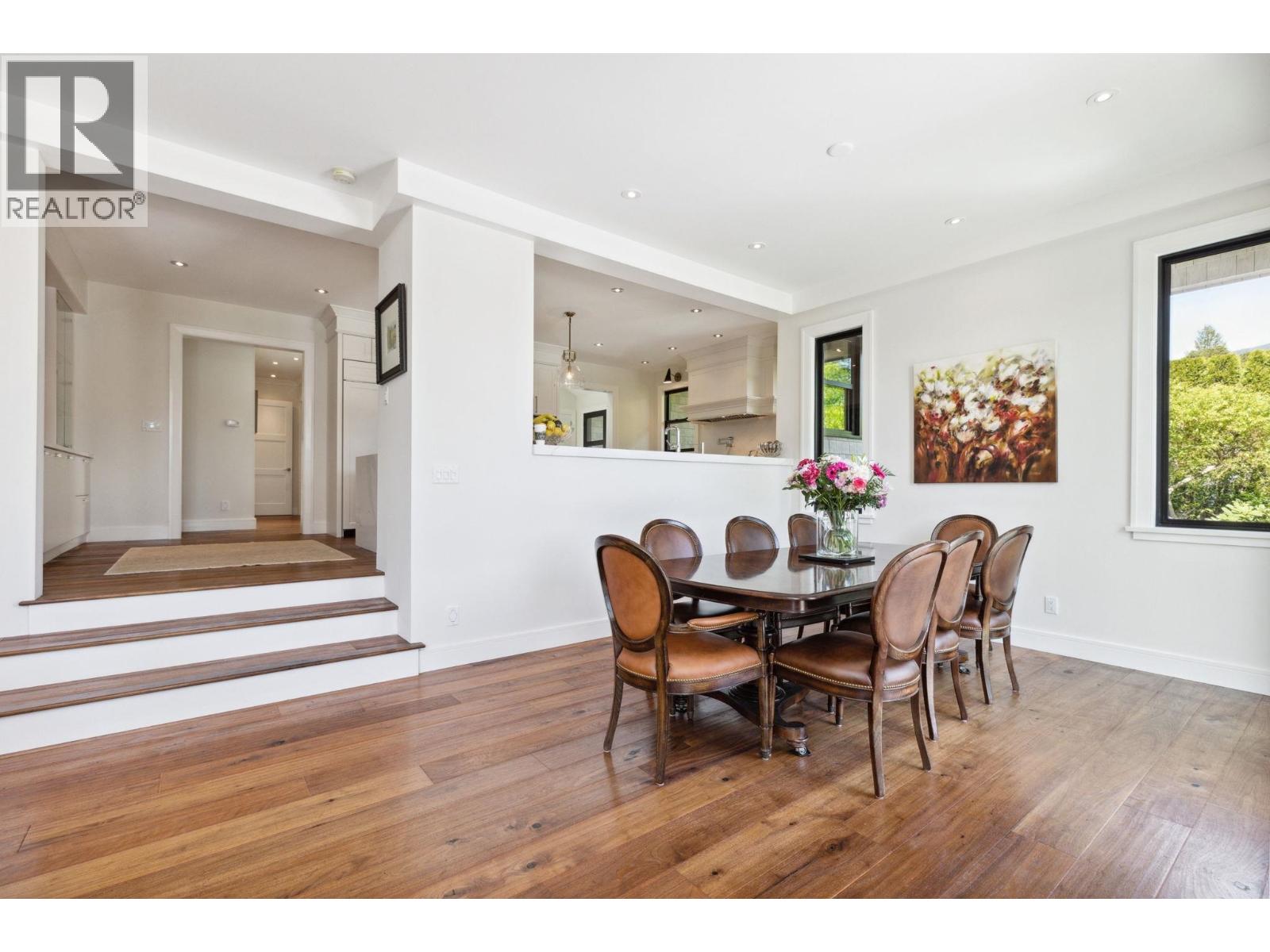 939 FRIAR CRESCENT, North Vancouver