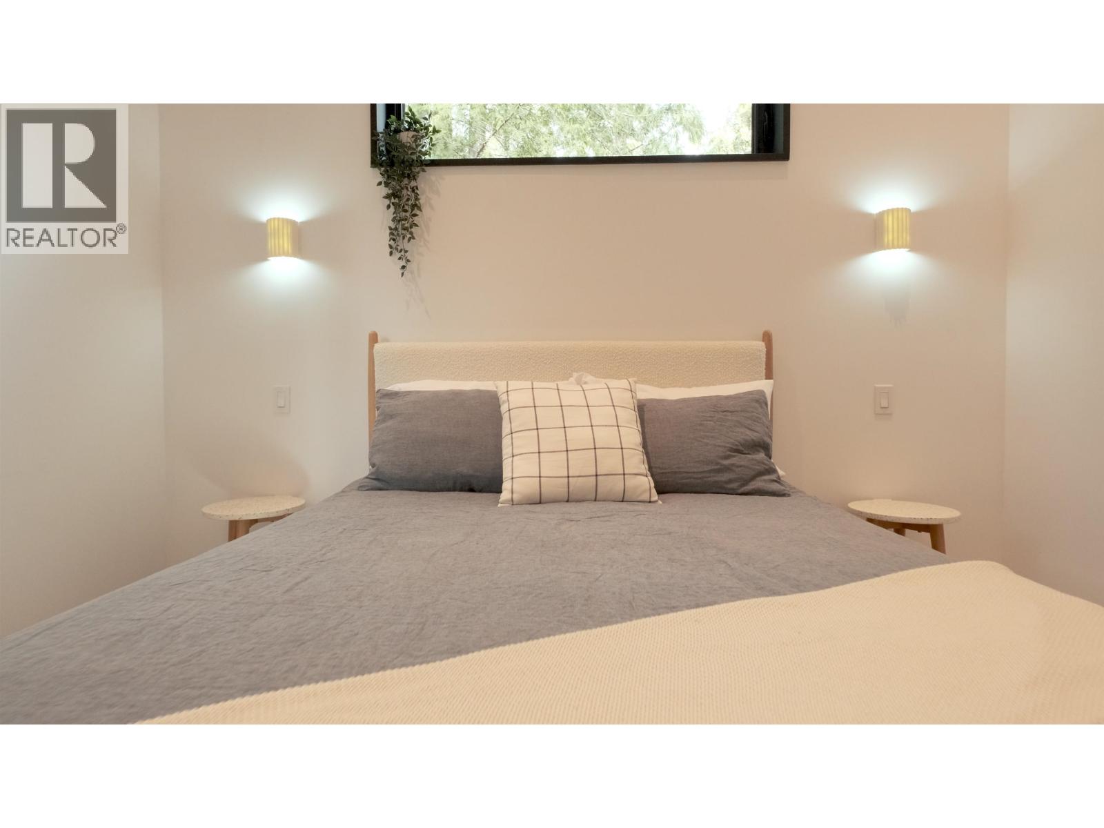 13801 LEE ROAD, Pender Harbour