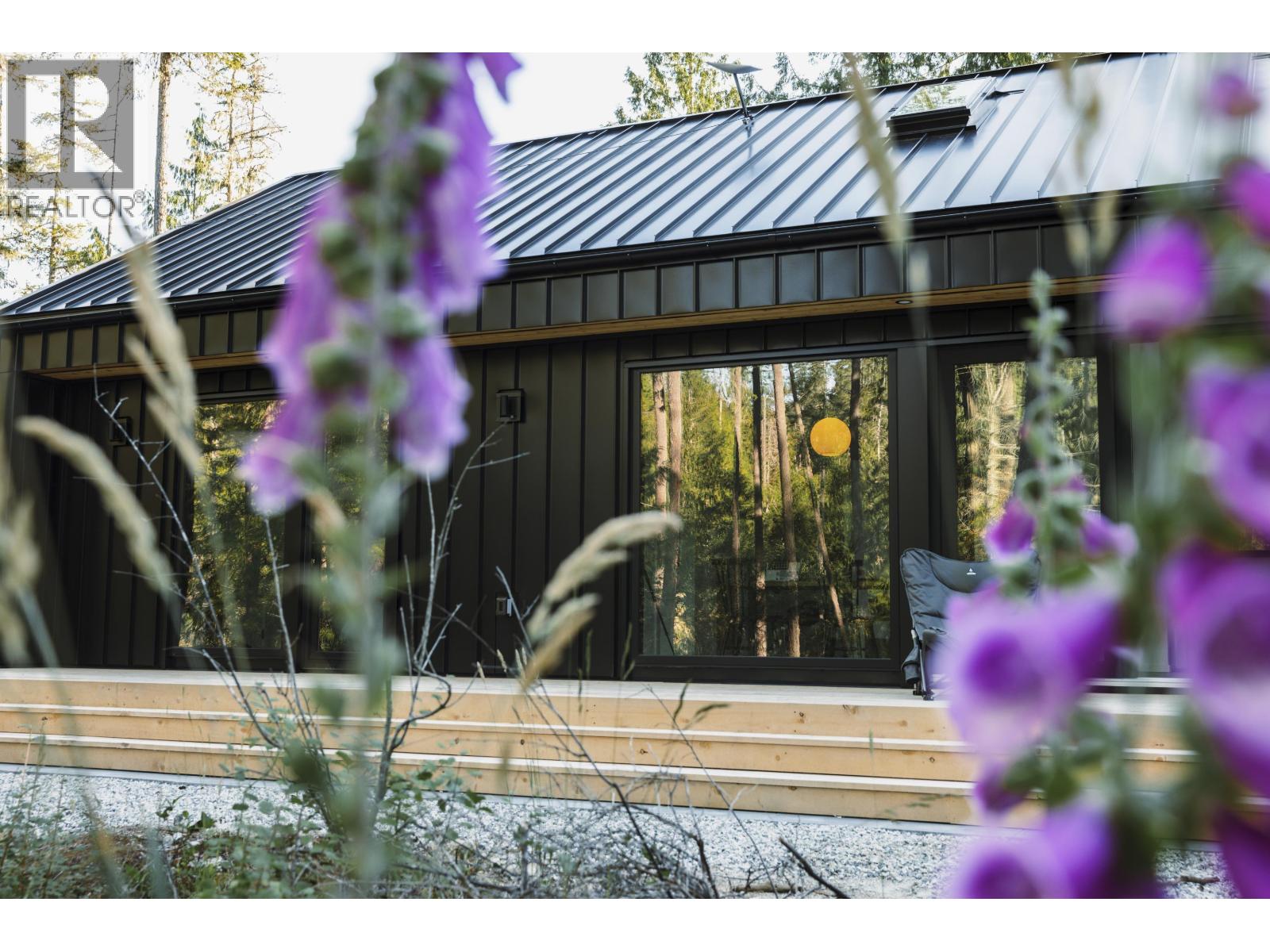 13801 LEE ROAD, Pender Harbour