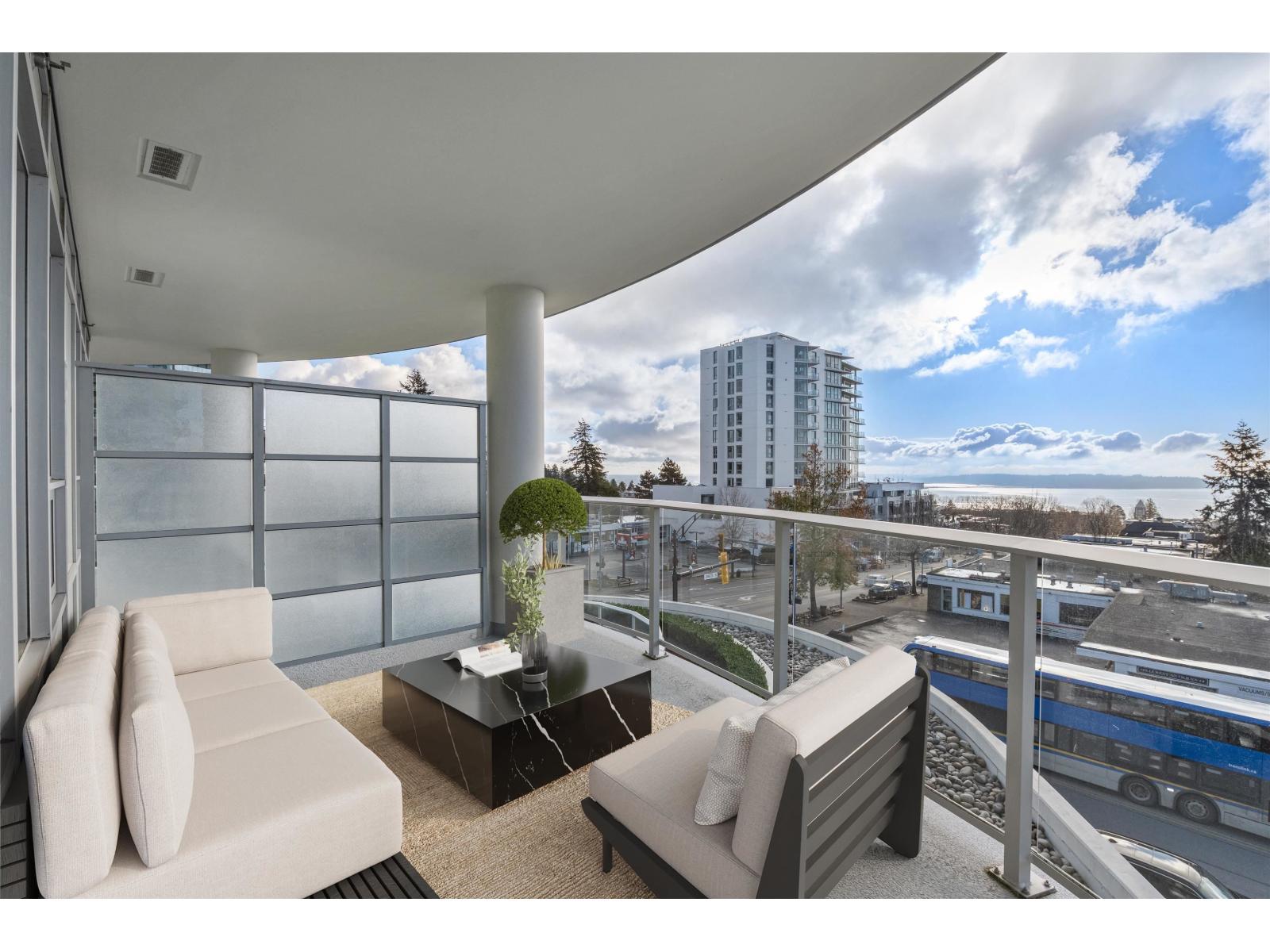408 1441 JOHNSTON ROAD, White Rock