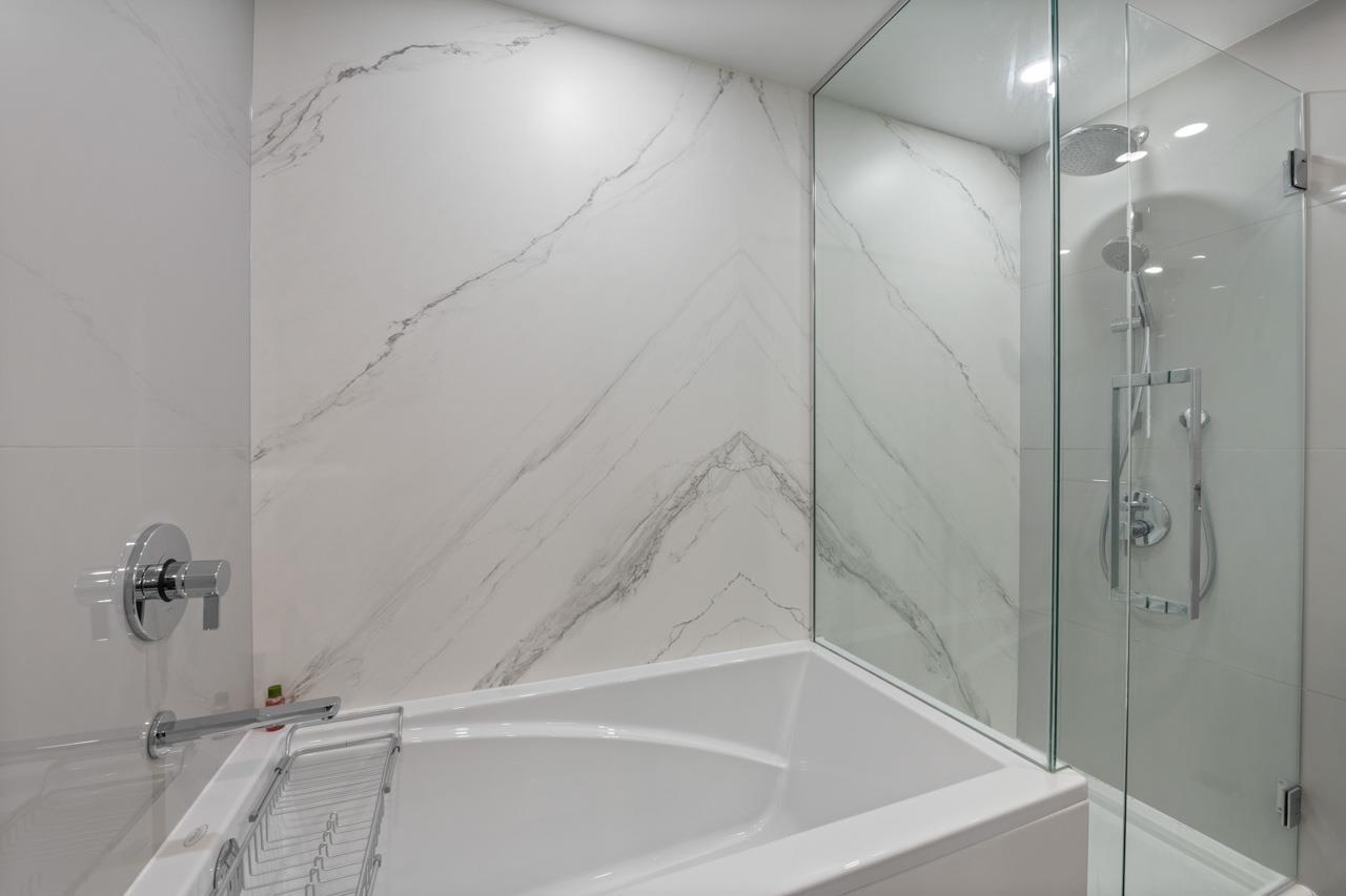 408 1441 JOHNSTON ROAD, White Rock