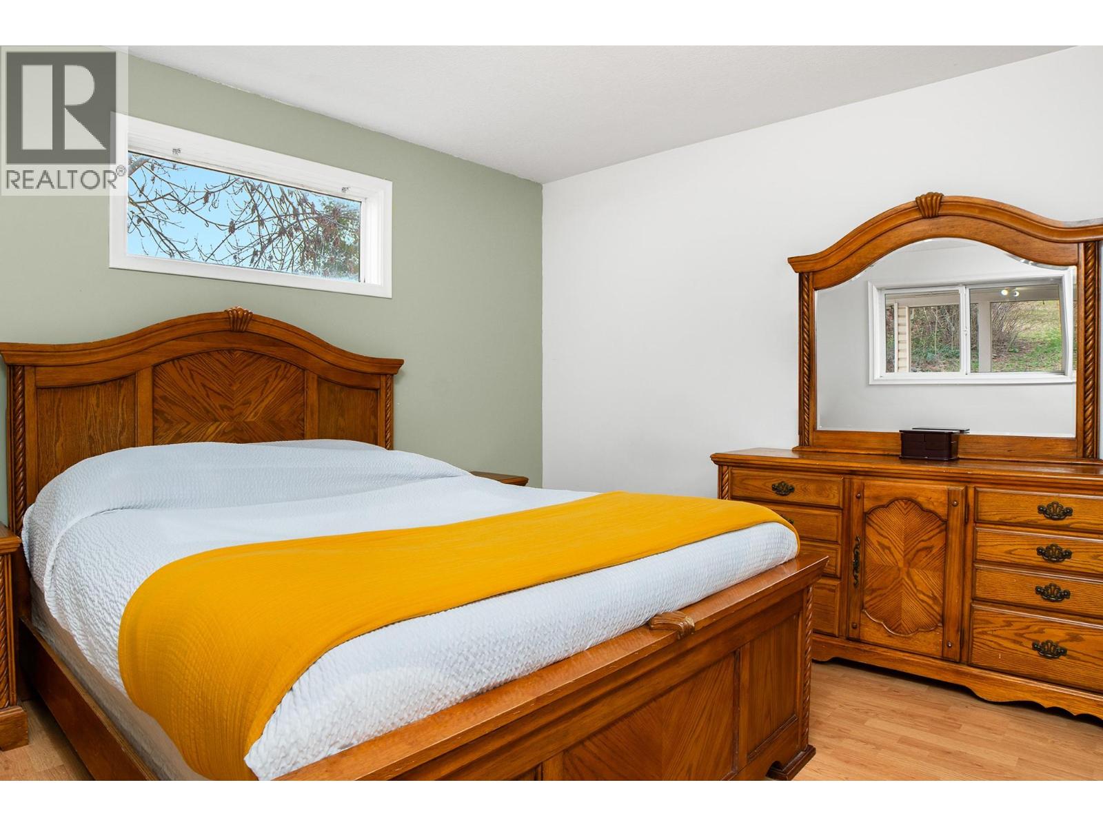 338 VALLEYVIEW Drive, Creston