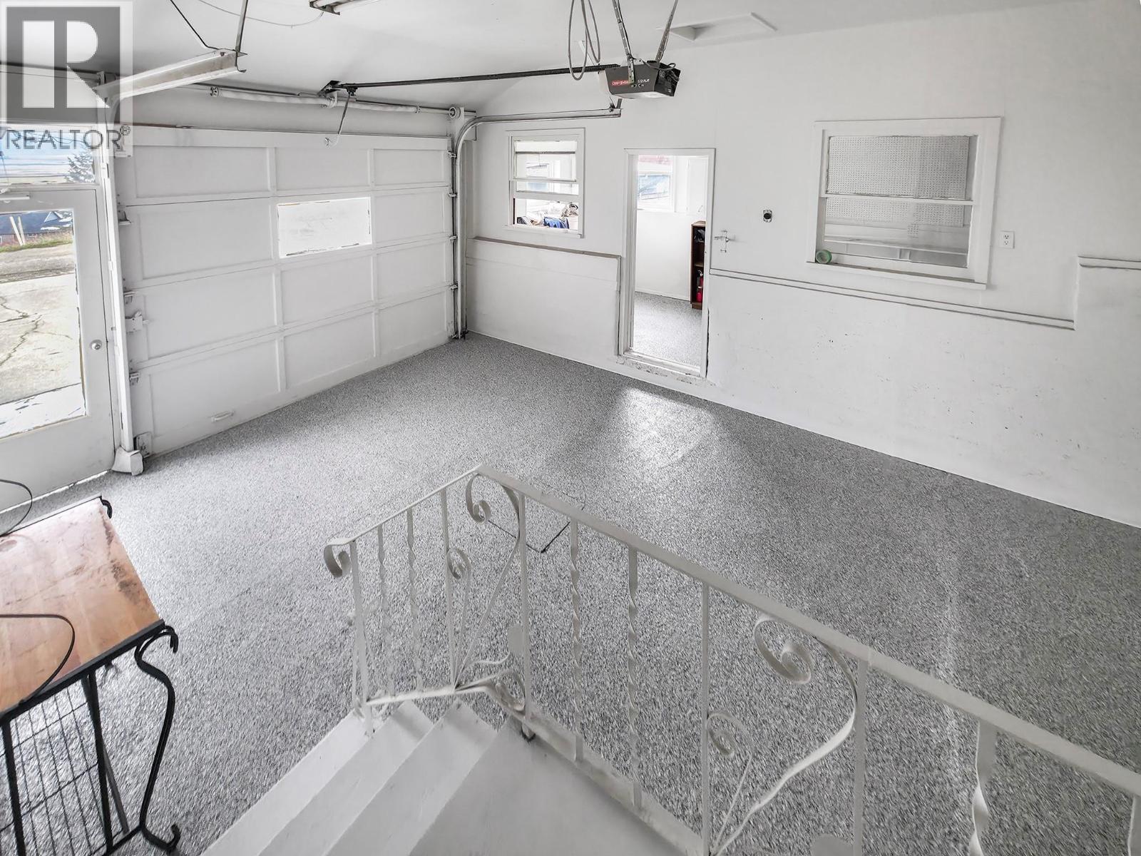 338 VALLEYVIEW Drive, Creston