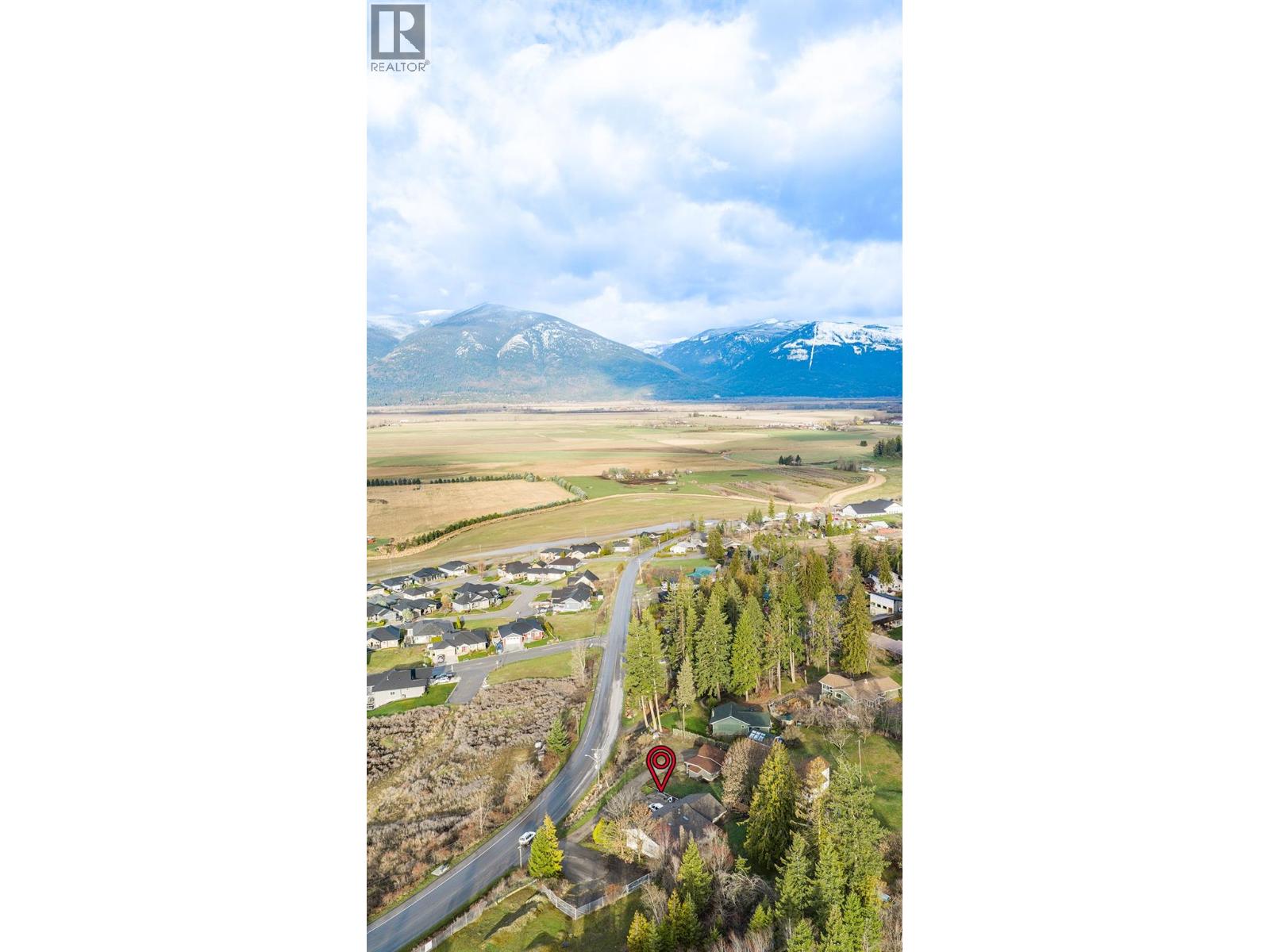 338 VALLEYVIEW Drive, Creston