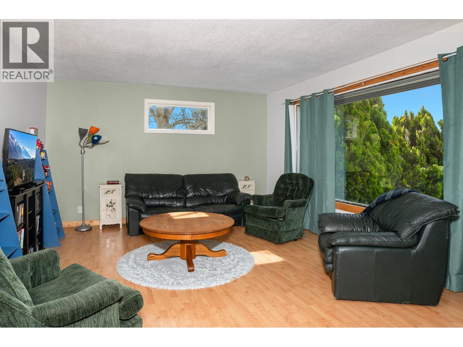 338 VALLEYVIEW Drive, Creston