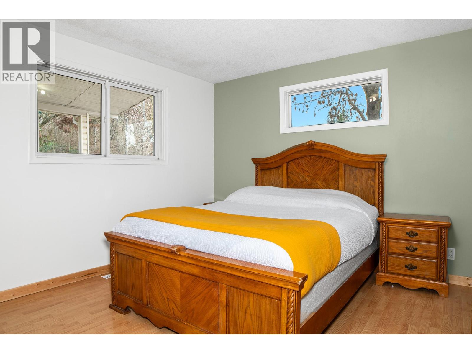 338 VALLEYVIEW Drive, Creston