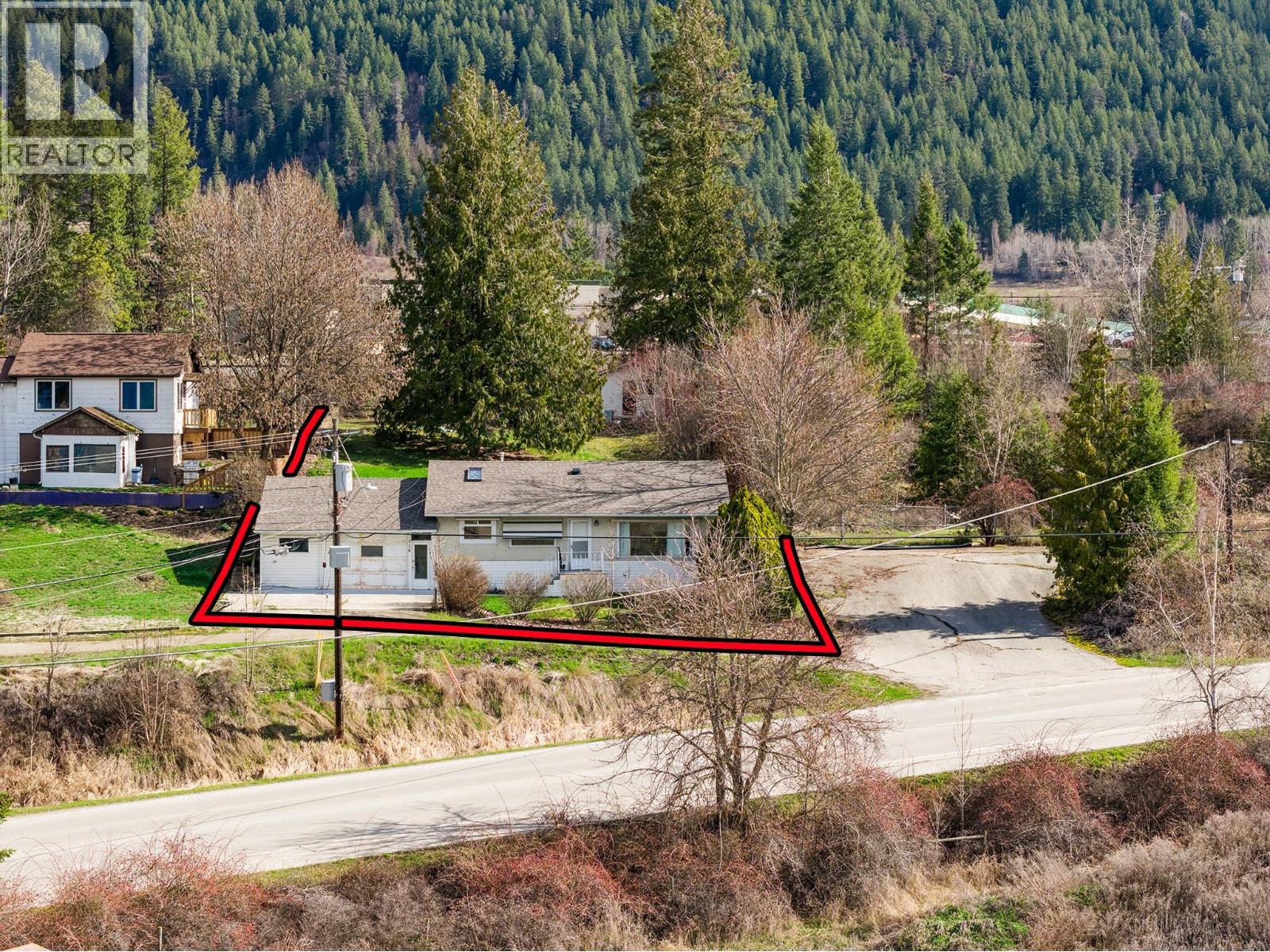 338 VALLEYVIEW Drive, Creston