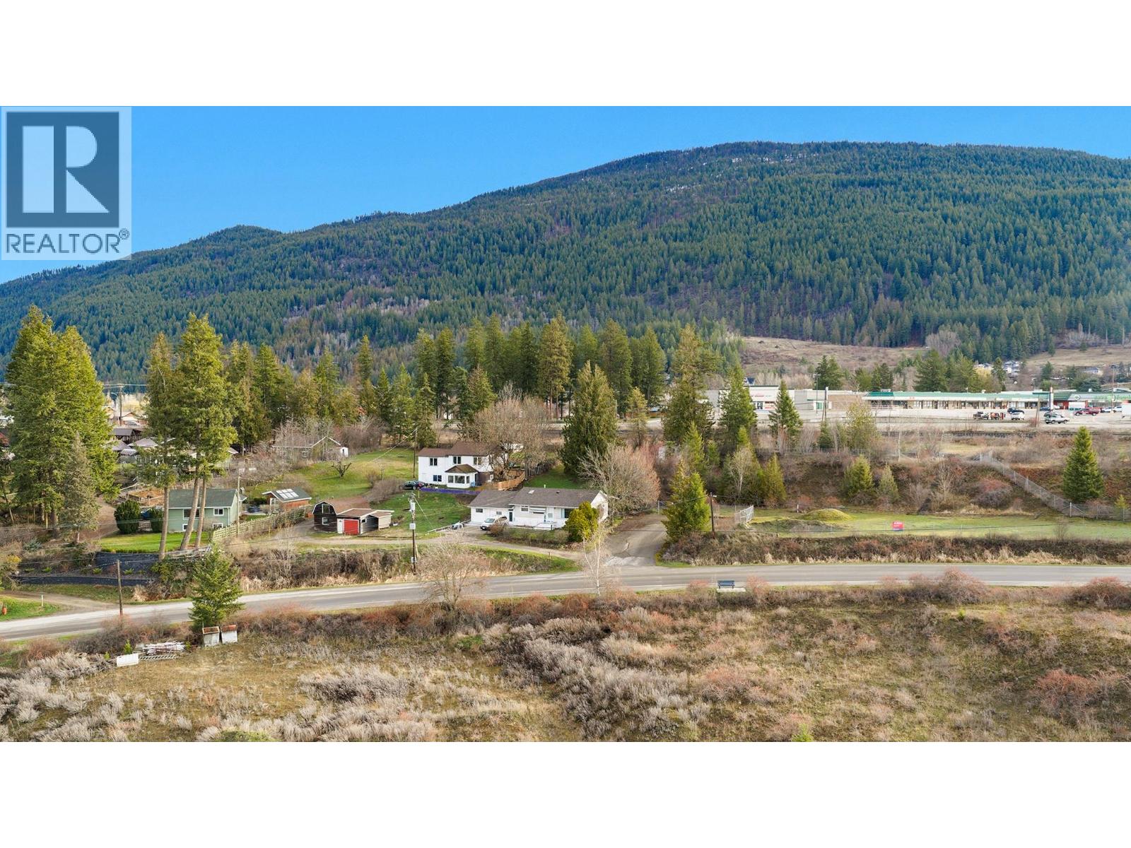 338 VALLEYVIEW Drive, Creston