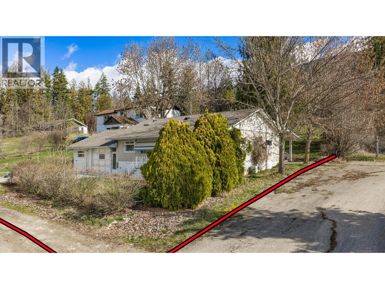 338 VALLEYVIEW Drive, Creston