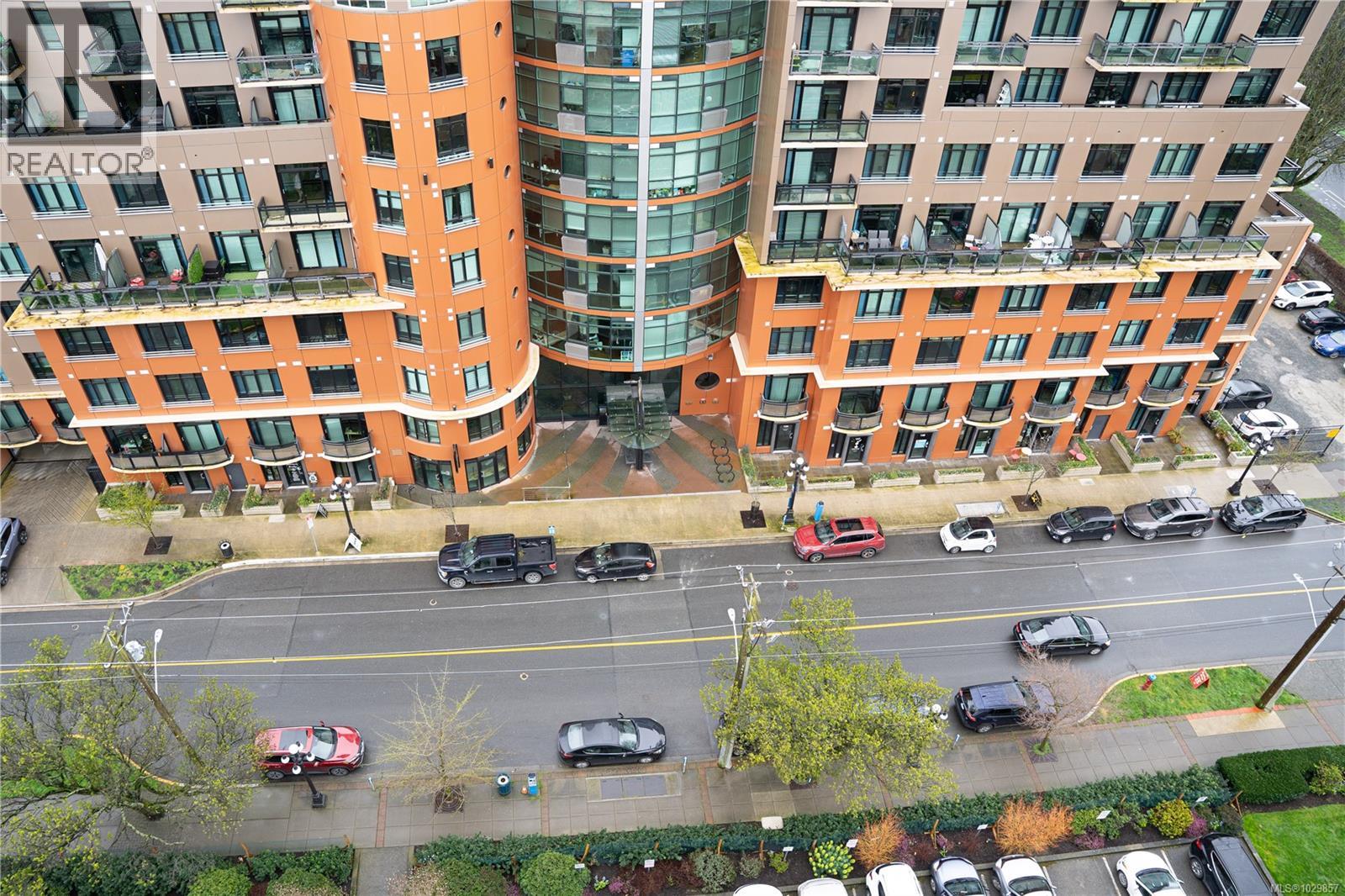 1401 1020 View Street, Victoria