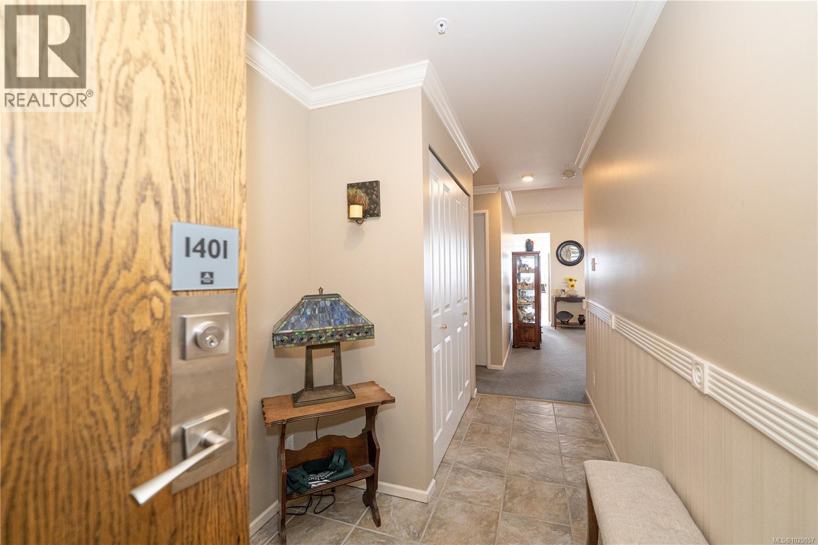 1401 1020 View Street, Victoria