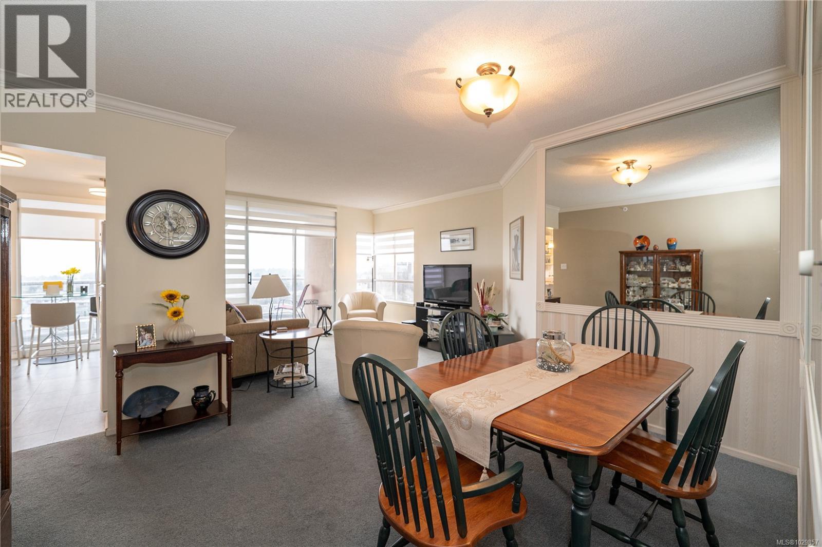 1401 1020 View Street, Victoria