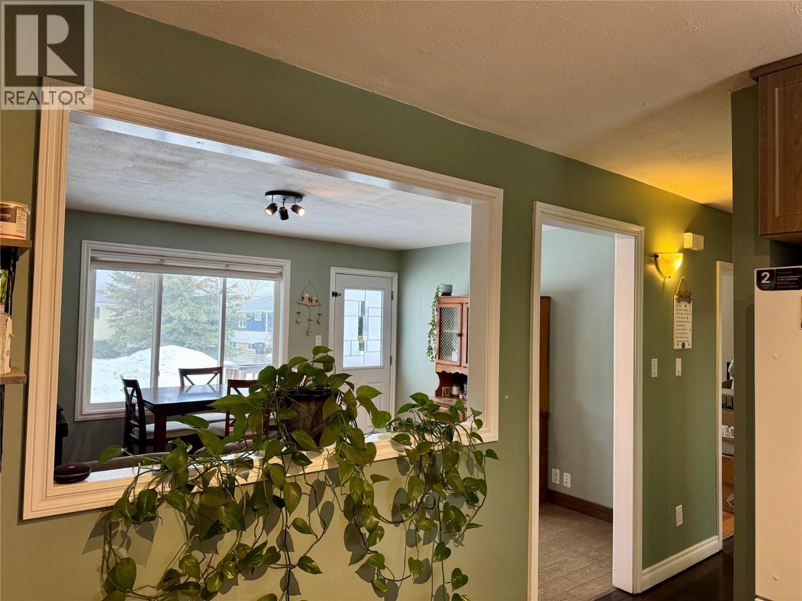 1548 110 AVENUE - Image 3