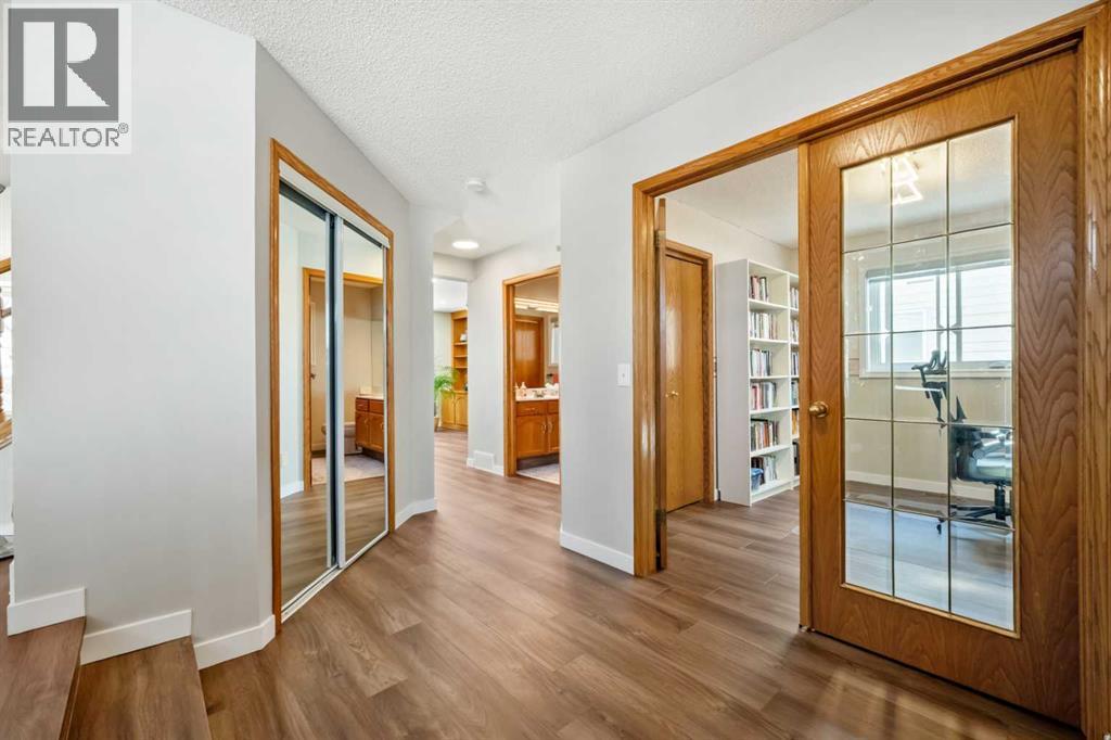 Single Family House for Sale in  Hawkland Place NW Hawkwood Calgary 