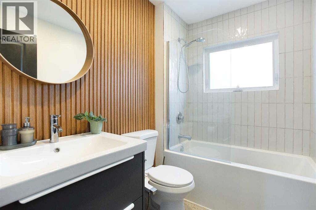 Single Family House for Sale in   Avenue SE Ramsay Calgary 