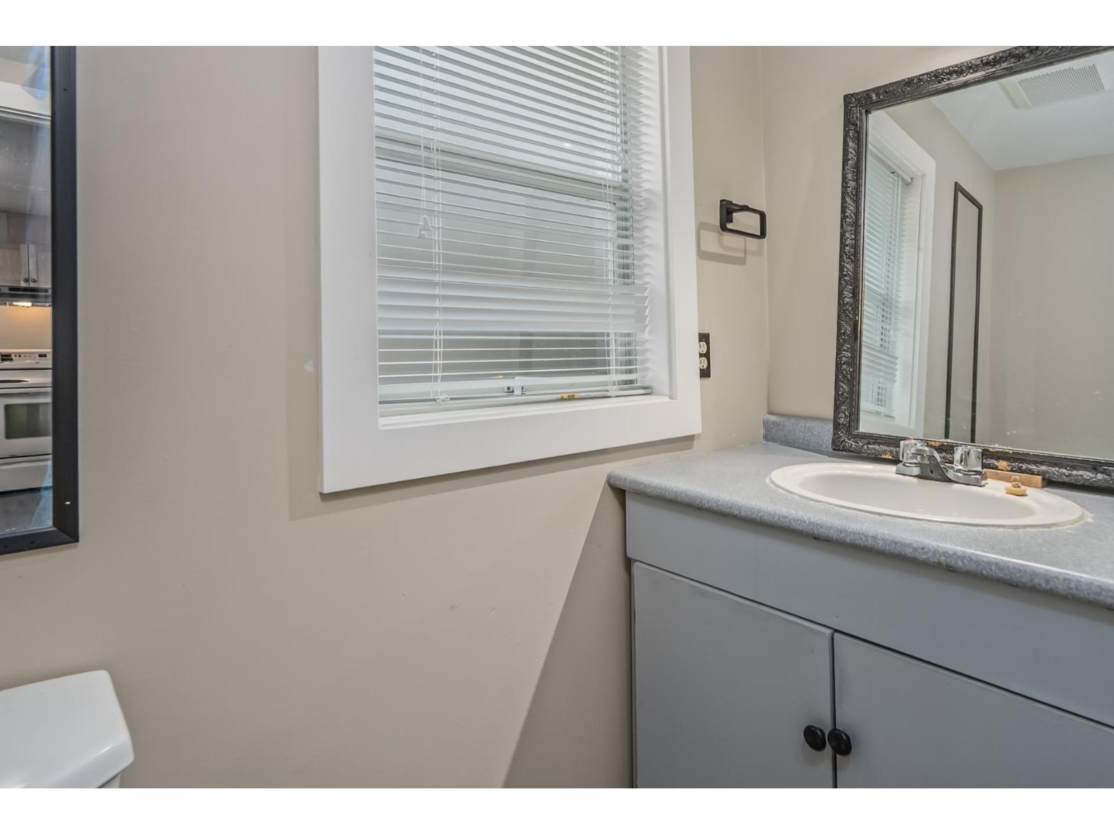 8442 HARMS STREET, Mission