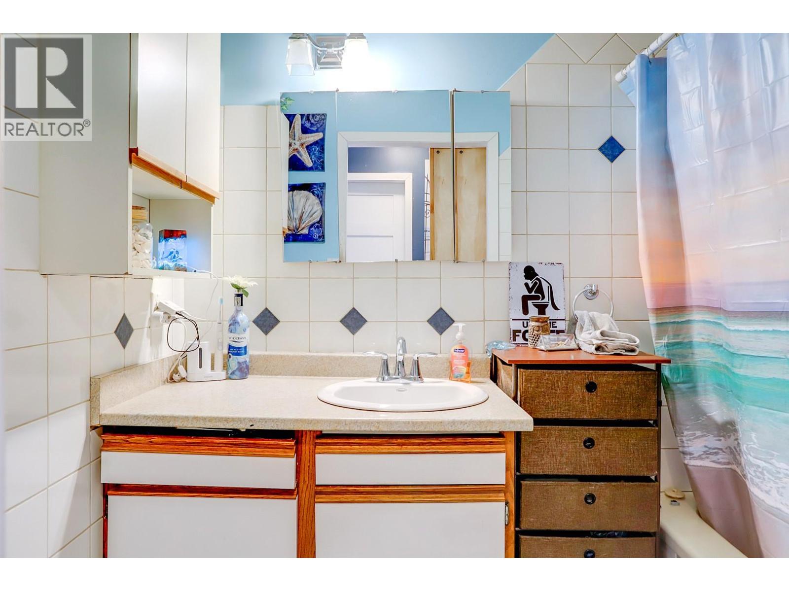 1703 33 Street, Vernon