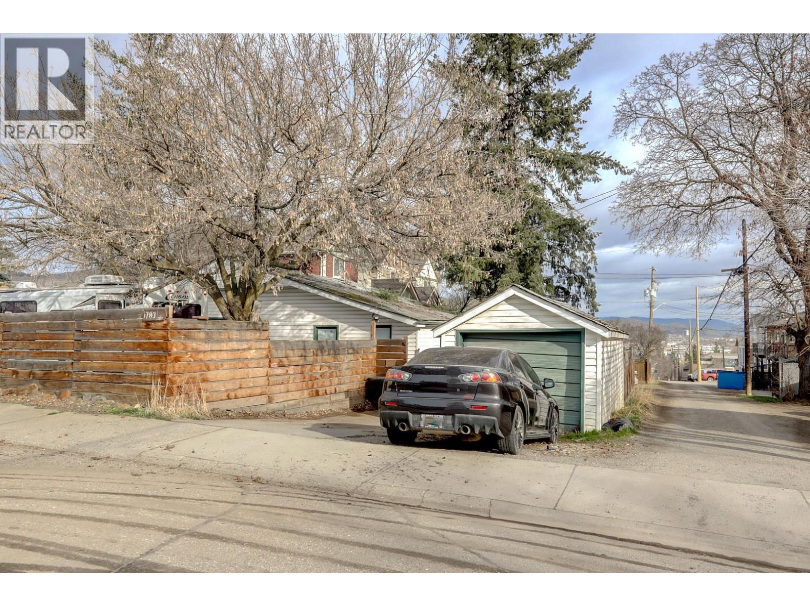 1703 33 Street, Vernon