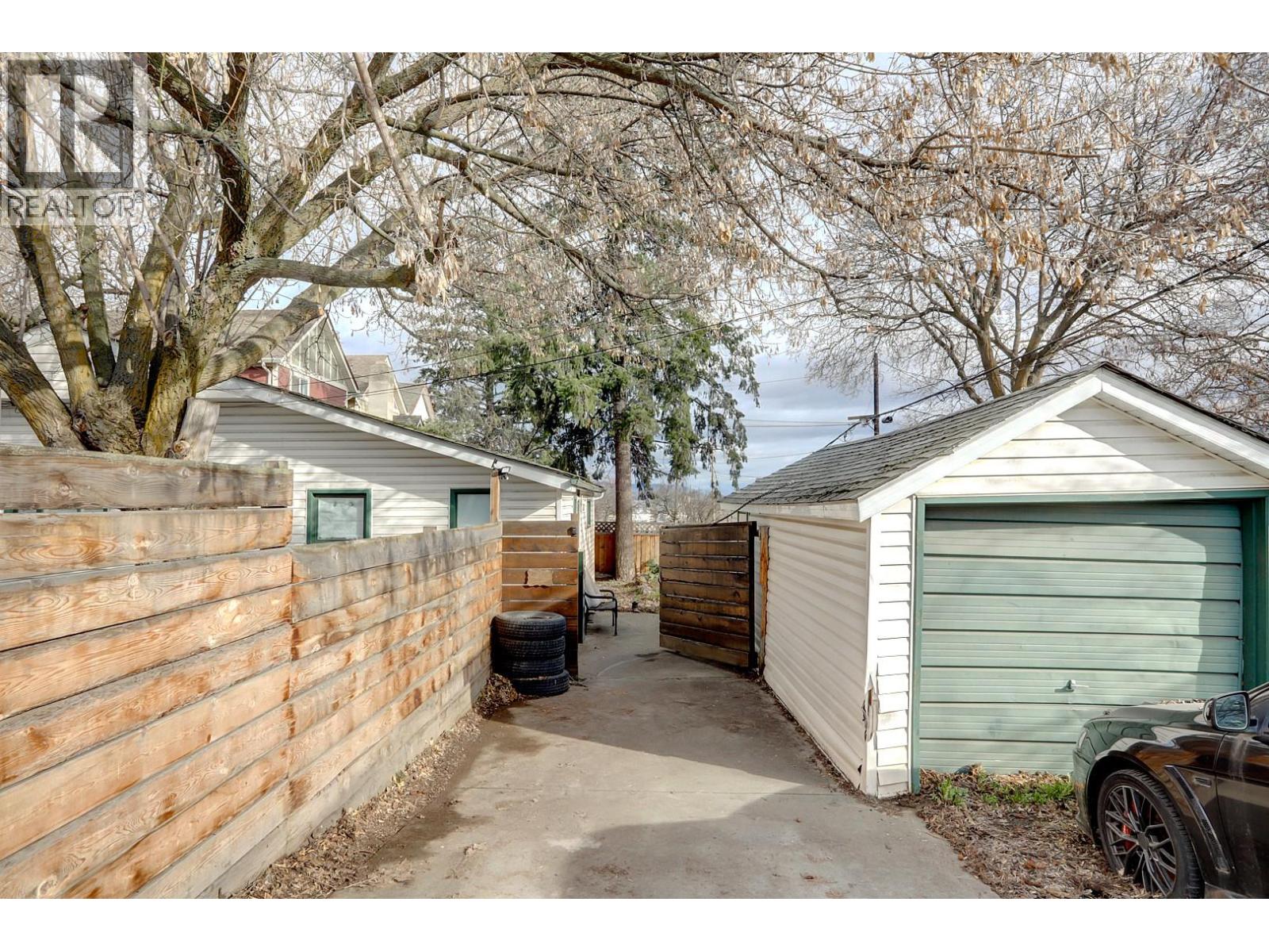 1703 33 Street, Vernon