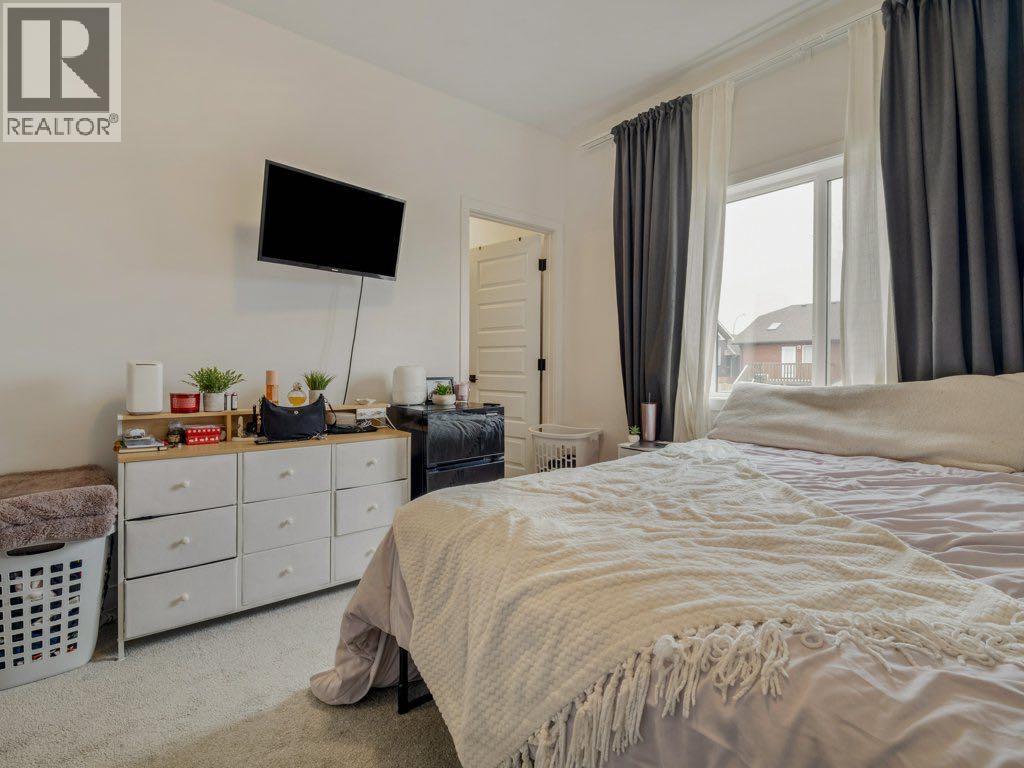308 UPLANDS BOULEVARD N - 19